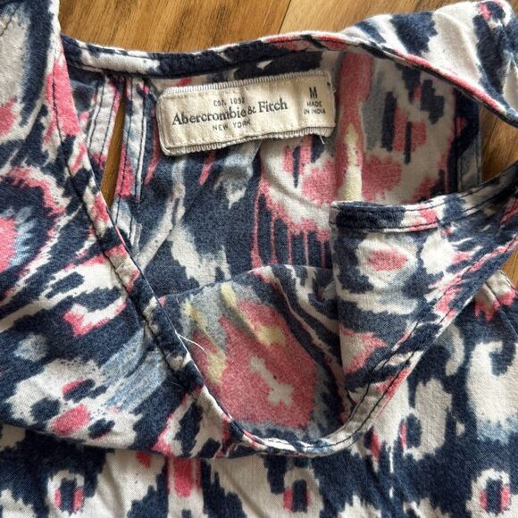 Abercrombie & AE High Neck Tank Bundle Size M - Picture 11 of 12